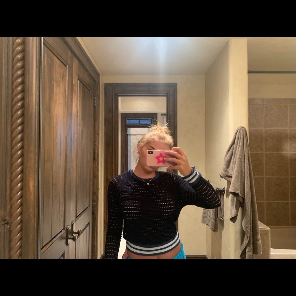 bloomies cut out top